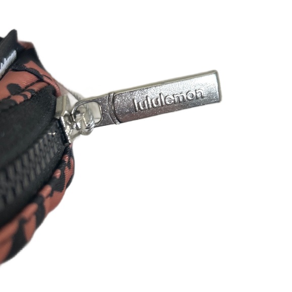 Lululemon Everywhere Leopard Print Belt Bag - Picture 10 of 15